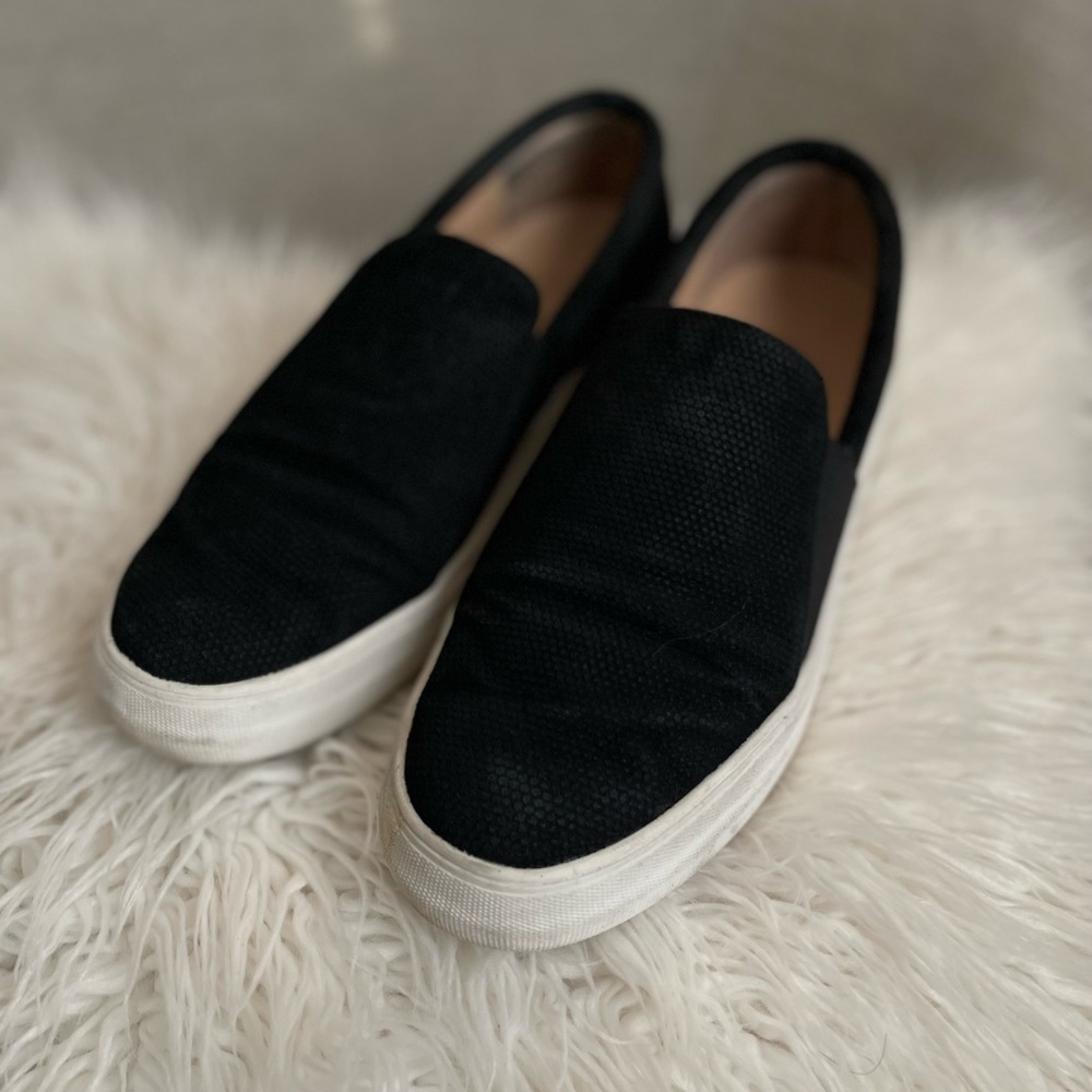 Vince Camuto slip on shoe